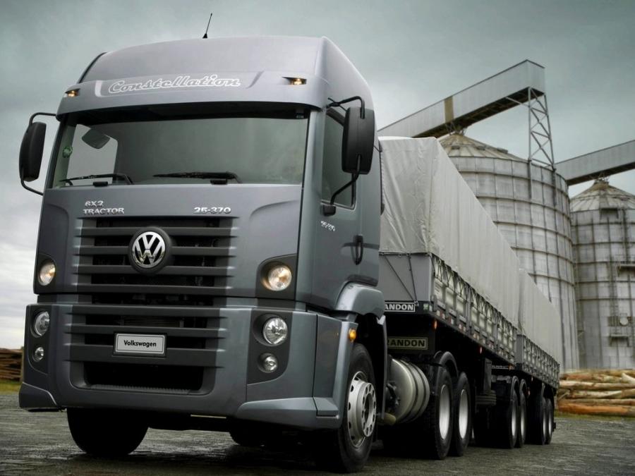  Volkswagen Constellation Tractor 25-370 6x2 2006 года  (фото 2 из 9)